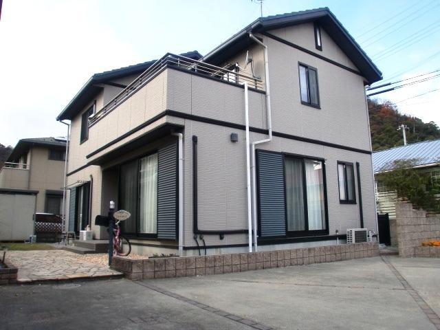 Local appearance photo. Local (12 May 2013) Shooting