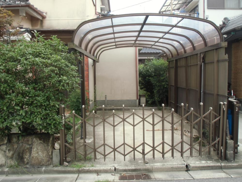 Parking lot. Local (September 2013) Shooting