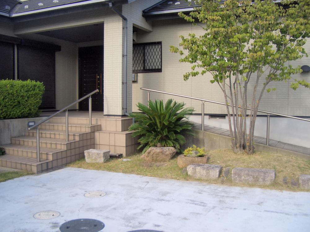 Garden. Local (May 2011) shooting