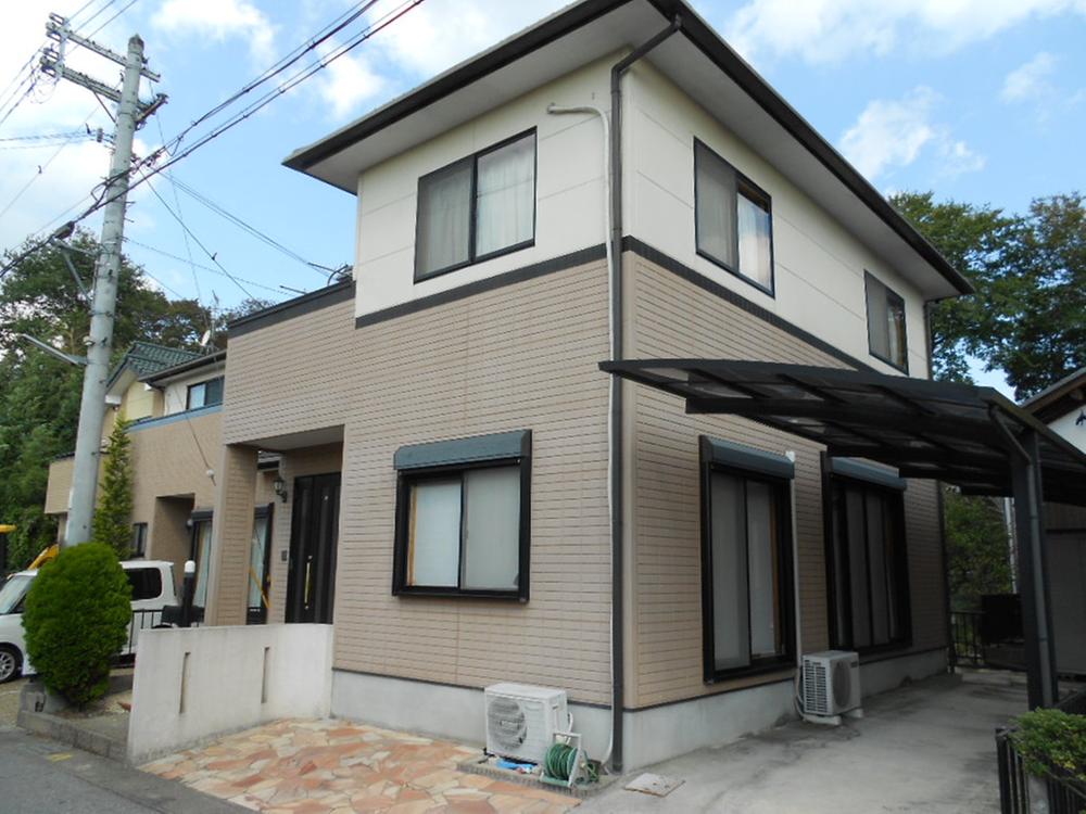 Local appearance photo. Local (11 May 2012) shooting