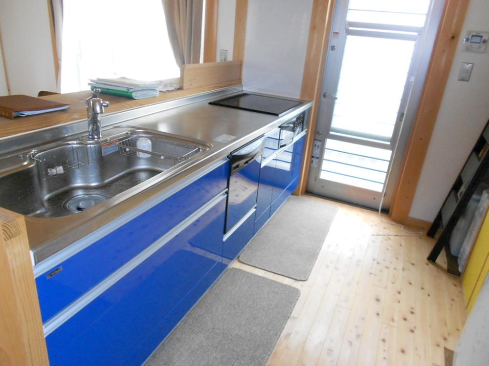 Kitchen. Indoor (September 2013) Shooting