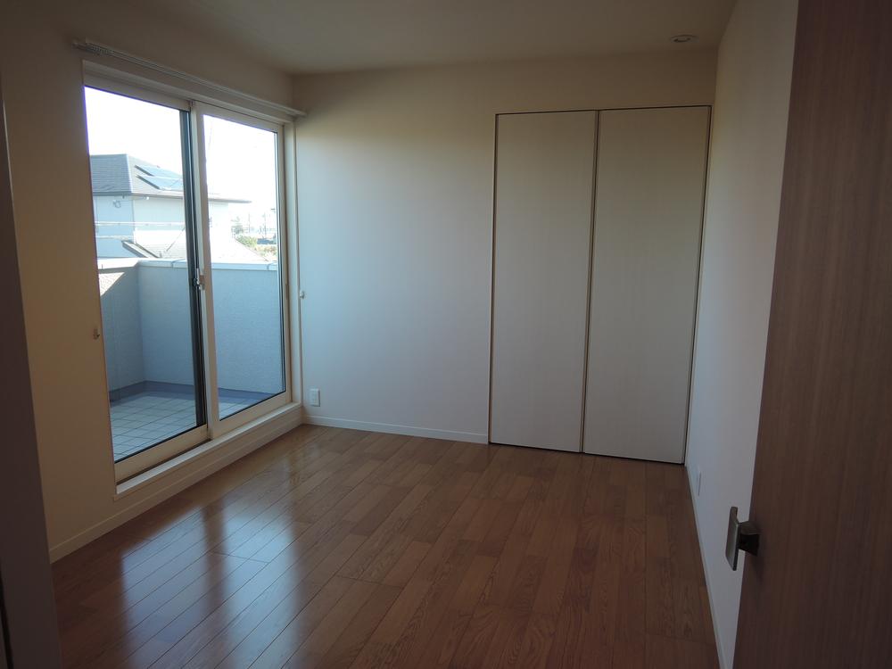 Other introspection. Western style room