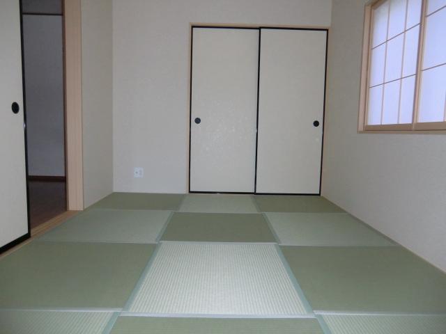 Non-living room. Indoor (10 May 2013) shooting Japanese-style room