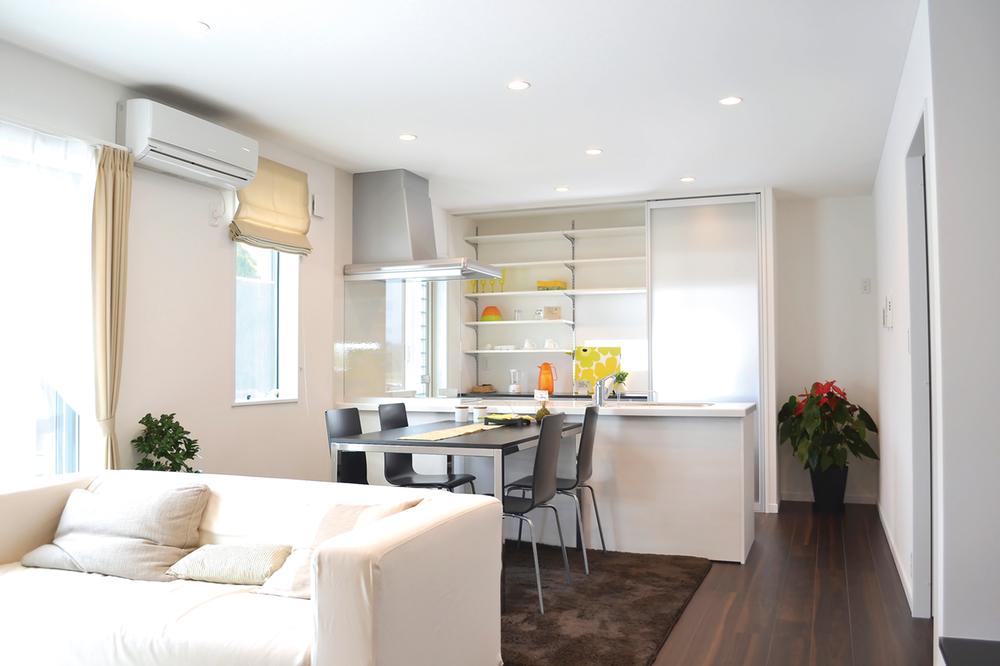 Living. LDK (12 May 2013) Shooting