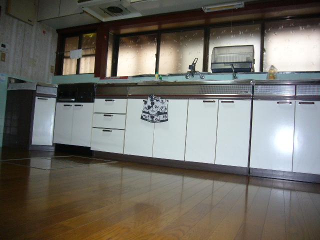 Kitchen. Indoor (September 2013) Shooting