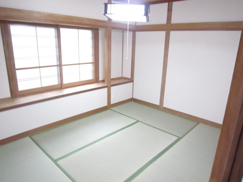 Non-living room. Local (11 May 2012) shooting