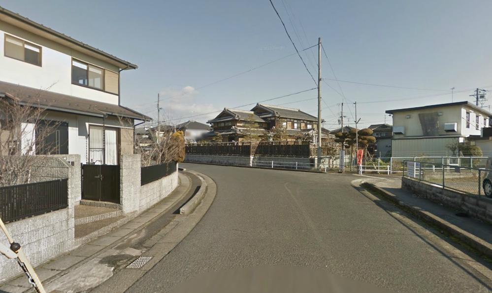 Local photos, including front road. Local (10 May 2013) Shooting