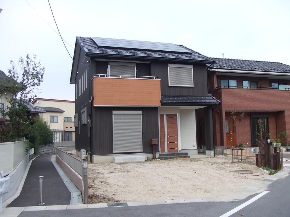 Local appearance photo. Local (11 May 2013) Shooting