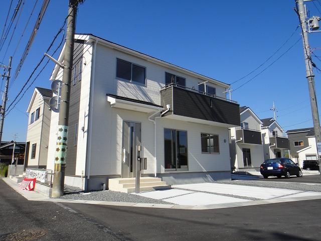 Same specifications photos (appearance). Same specifications photos (appearance) parking two Allowed