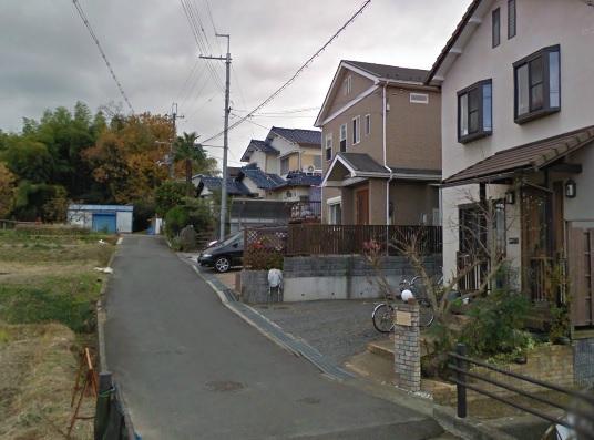 Local photos, including front road. Local shooting