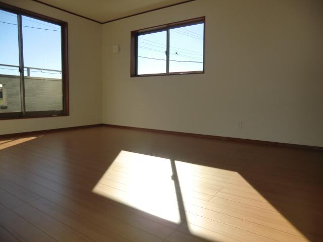 Non-living room. Indoor (11 May 2013) shooting the second floor bedroom