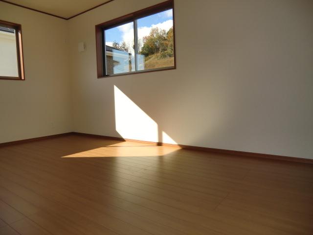 Non-living room. Indoor (11 May 2013) Shooting