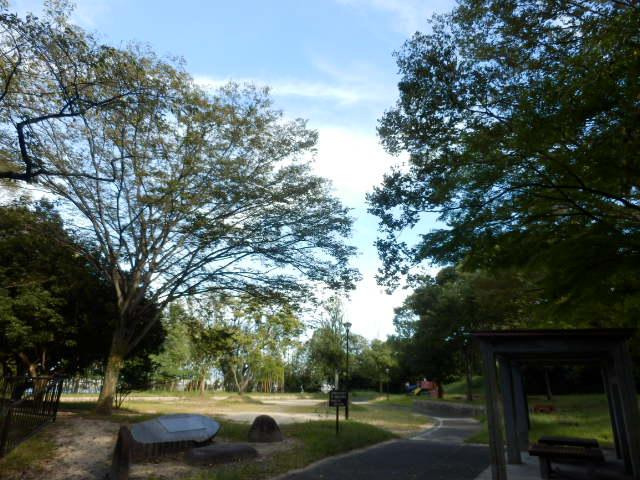 park. 409m until Chausuyama park