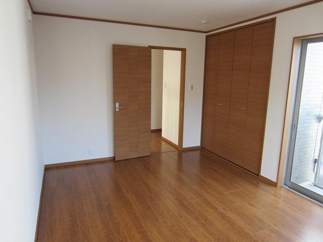 Other introspection. Same specifications photos (Western-style)