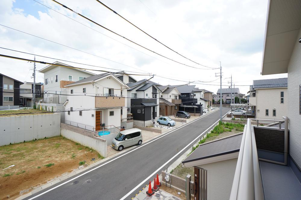 Local photos, including front road. One after another under construction