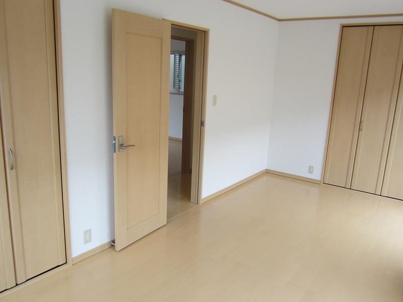 Non-living room. Room (May 2013) Shooting