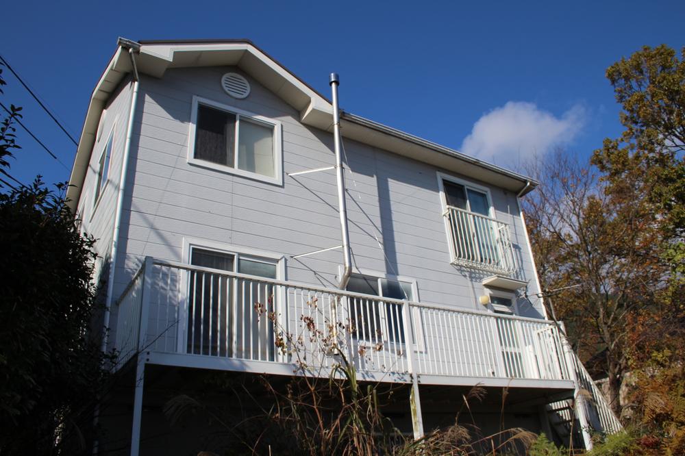 Local appearance photo. Local (12 May 2013) Shooting