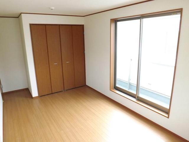 Same specifications photos (Other introspection). Same specifications photo (Western-style introspection)