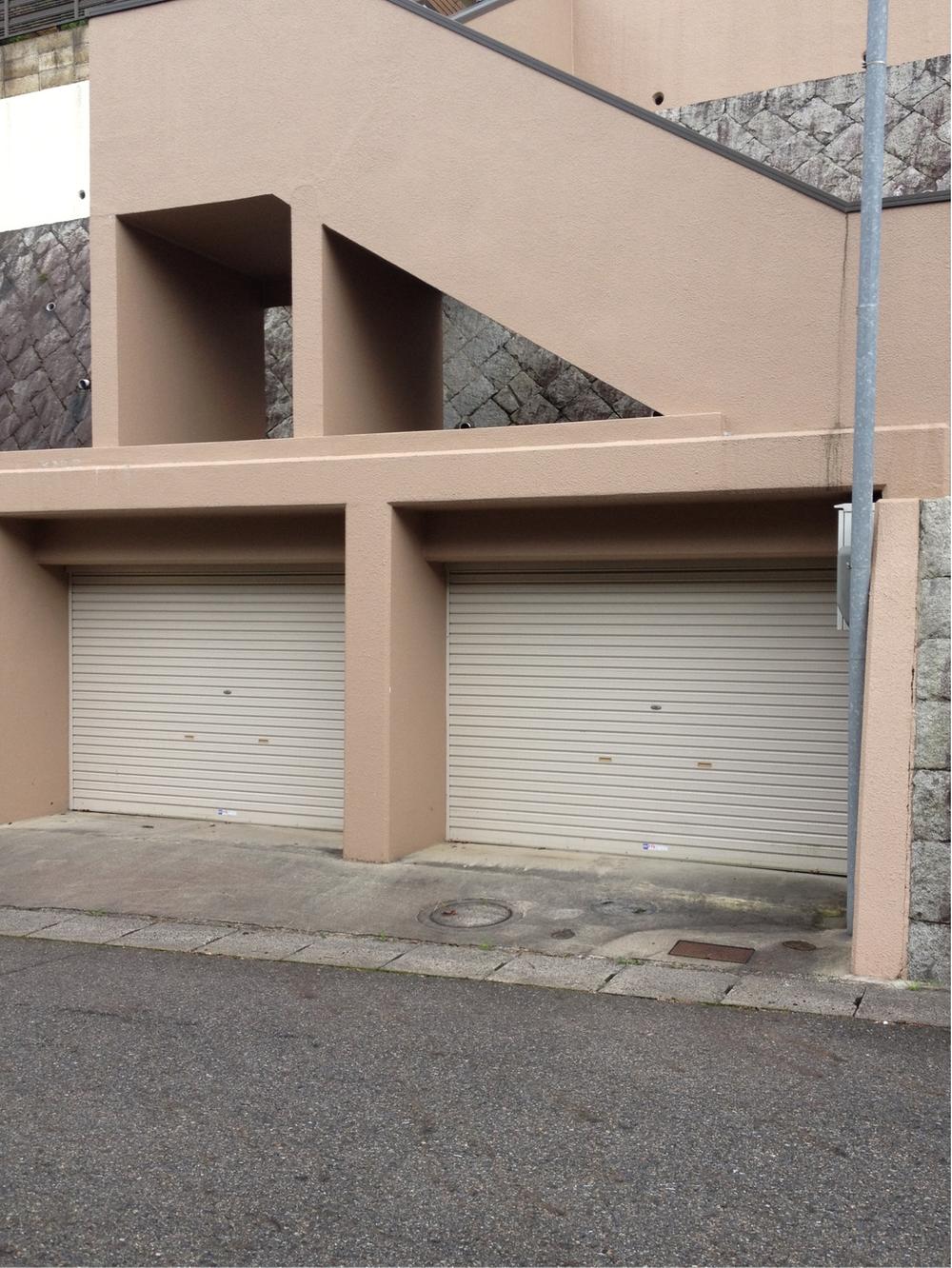 Parking lot. Local (June 2013) Shooting