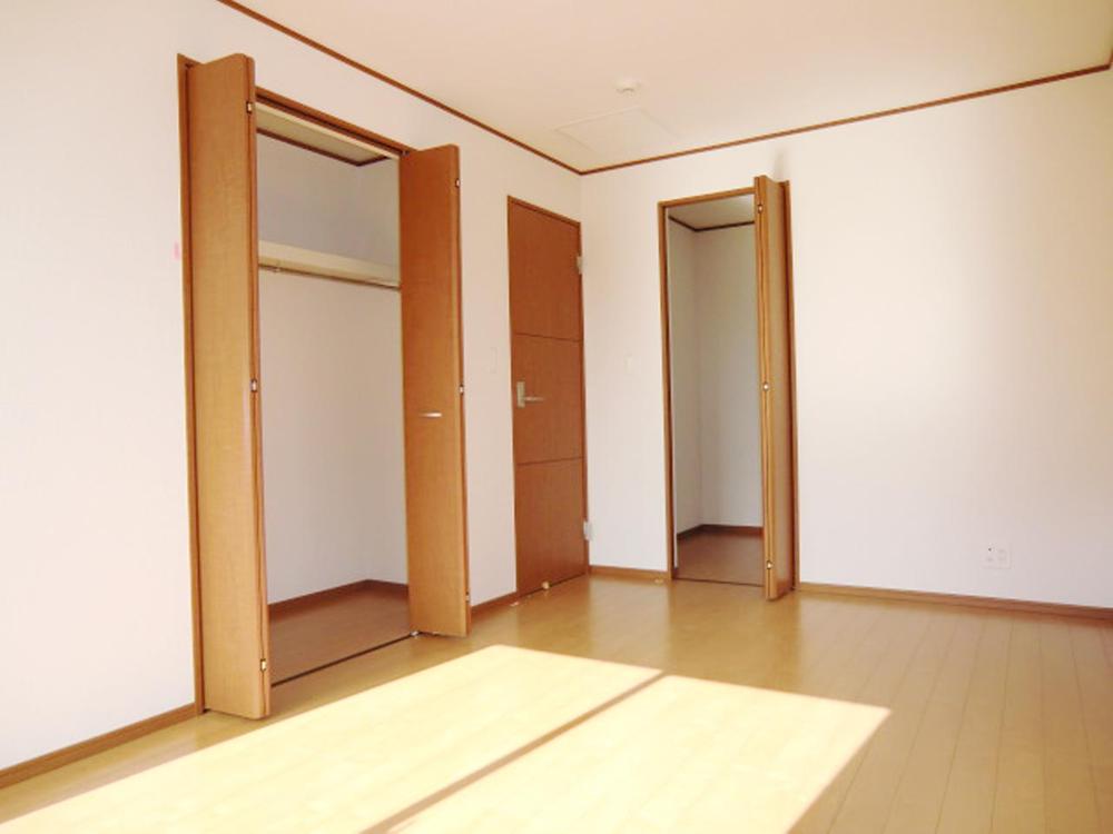 Same specifications photos (Other introspection). Same specifications photos (Western-style)