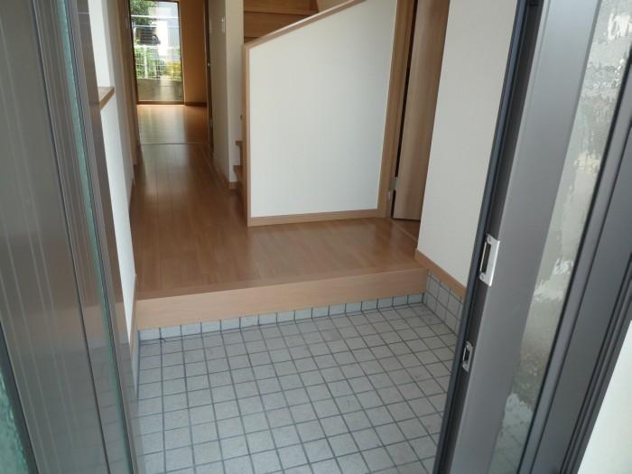 Entrance. Local (10 May 2013) Shooting