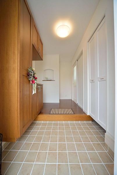 Other. Model house (Setakita Lakefront Neo Resort specification) It is a model house in the neighborhood of subdivision. Please feel free to contact us the direction of preview hope.