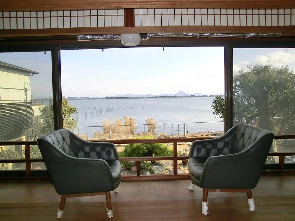 View photos from the dwelling unit. View from the site (November 2012) shooting