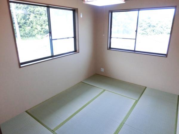 Same specifications photos (living)