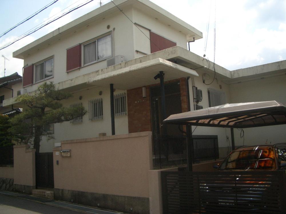 Local appearance photo