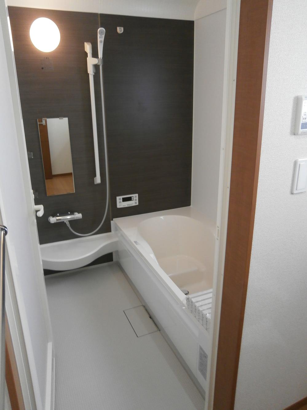 Bathroom. Indoor (11 May 2013) Shooting