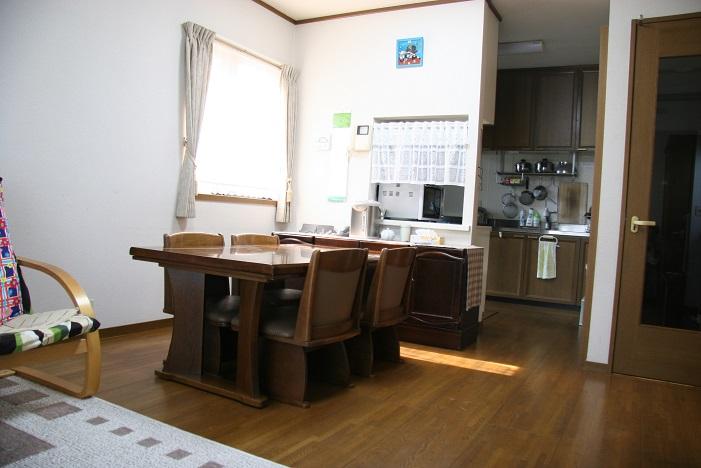 Living. LDK about 13.75 Pledge