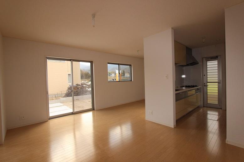 Living. 2013 November shooting