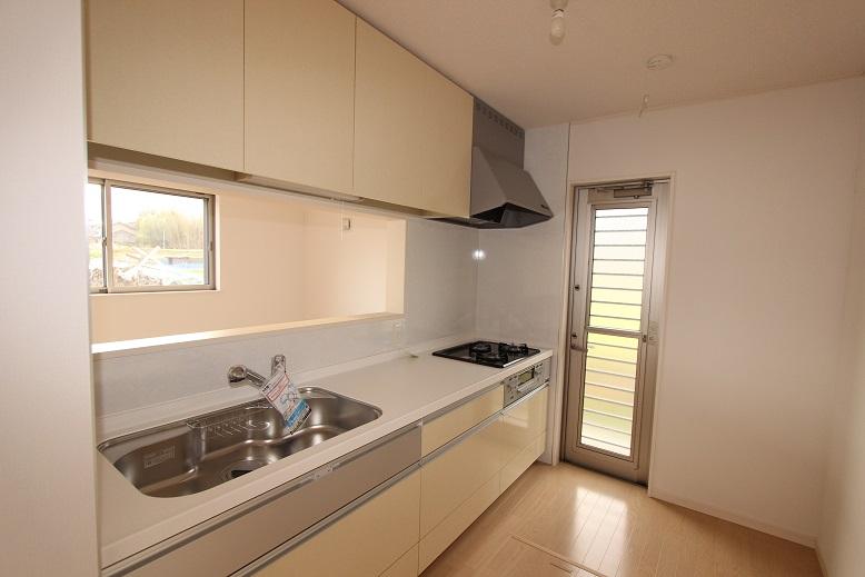 Kitchen. 2013 November shooting