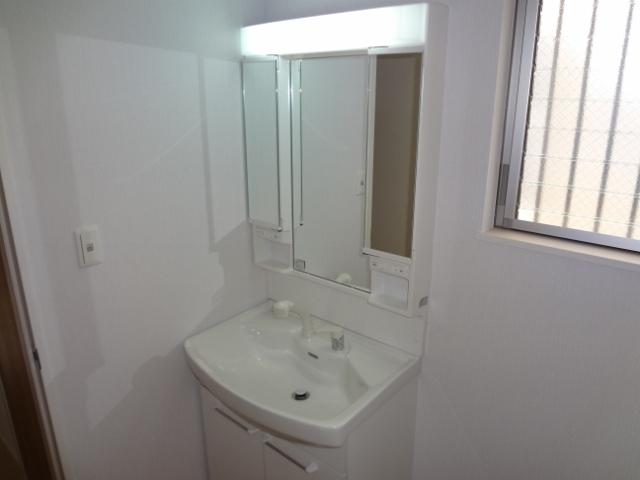 Same specifications photos (Other introspection). Same type other properties Wash