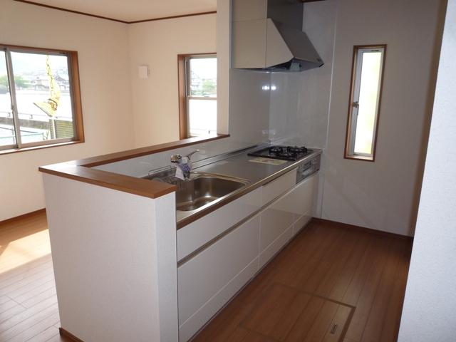 Kitchen. Same specifications photo (kitchen) With built-in water purifier faucet! IH stove!