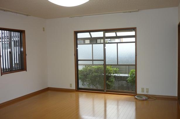 Living. LDK14.75 Pledge