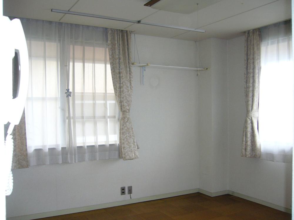 Non-living room. Indoor (2011 years) shooting 9