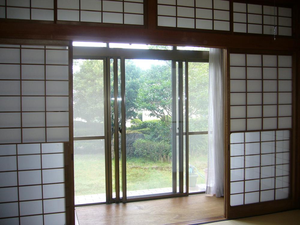 Non-living room. Indoor (September 2011) Shooting