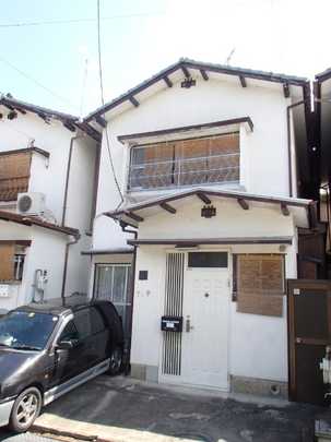 Local appearance photo. Appearance 1