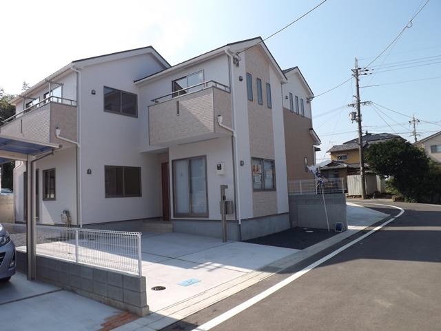 Local appearance photo. Local complete photo stylish appearance!