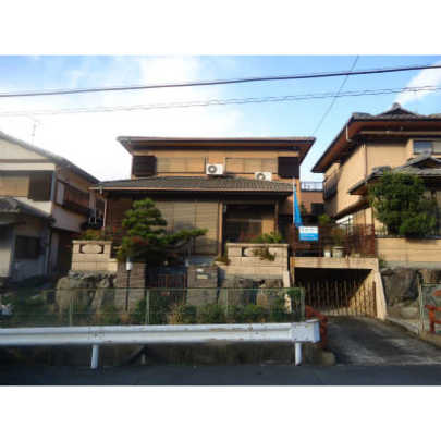 Local appearance photo. Local 1