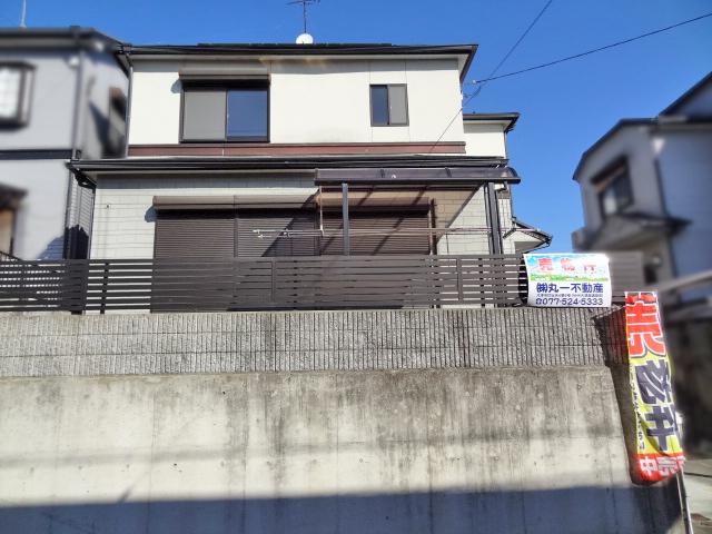 Local photos, including front road. Local (12 May 2013) Shooting