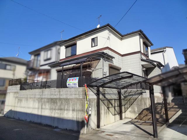 Local appearance photo. Local (12 May 2013) Shooting