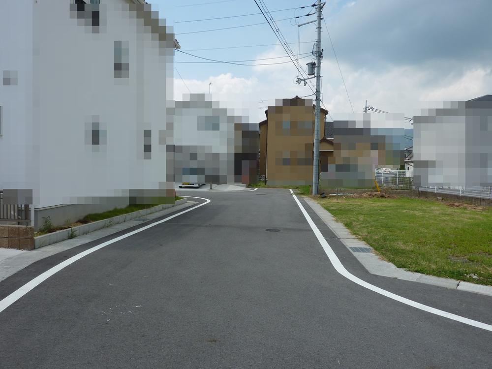 Local photos, including front road. Local (August 2013) Shooting