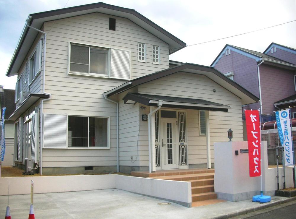 Local appearance photo