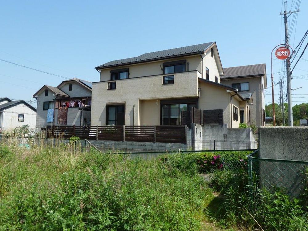 Other local. Local from the south side of the open space ☆ 