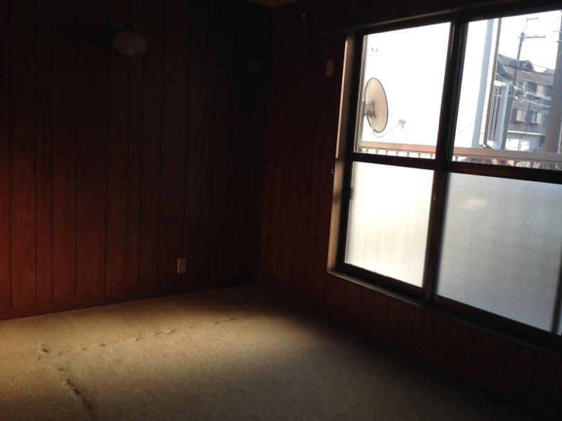 Non-living room. 2 Kaiyoshitsu.