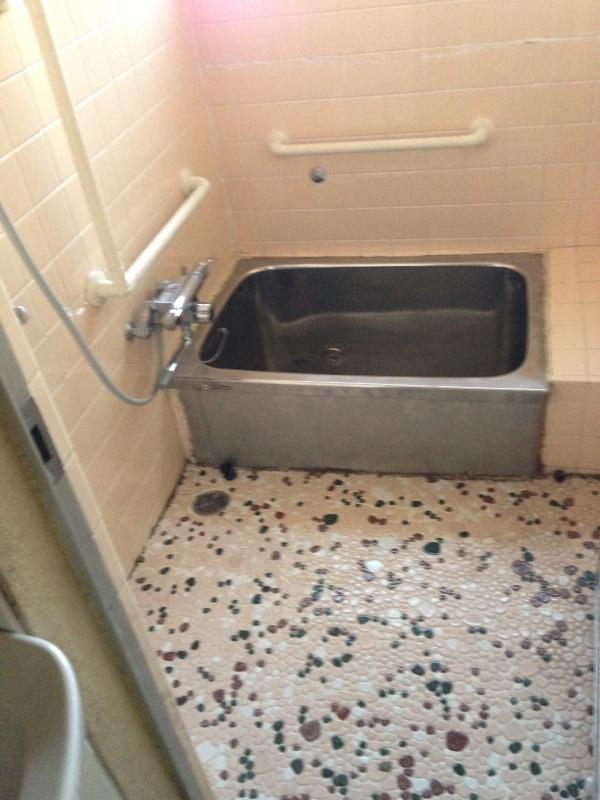 Bathroom. bathroom. It is equipped with a handrail, It is also safe when you soak.