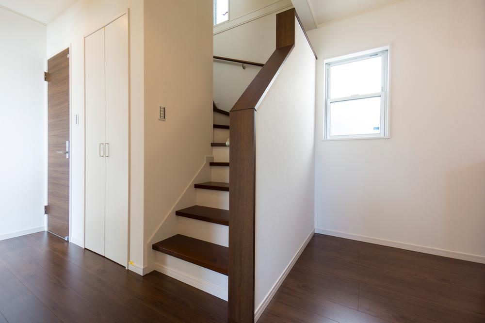 Other introspection. Corridor photo