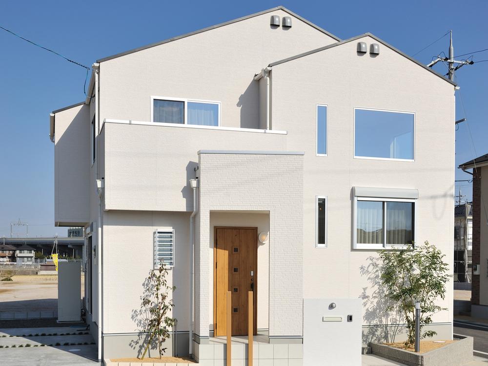 Building plan example (exterior photos). Appearance style and building strike a presence without claiming (White natural) look, Directing the cute in a more simple